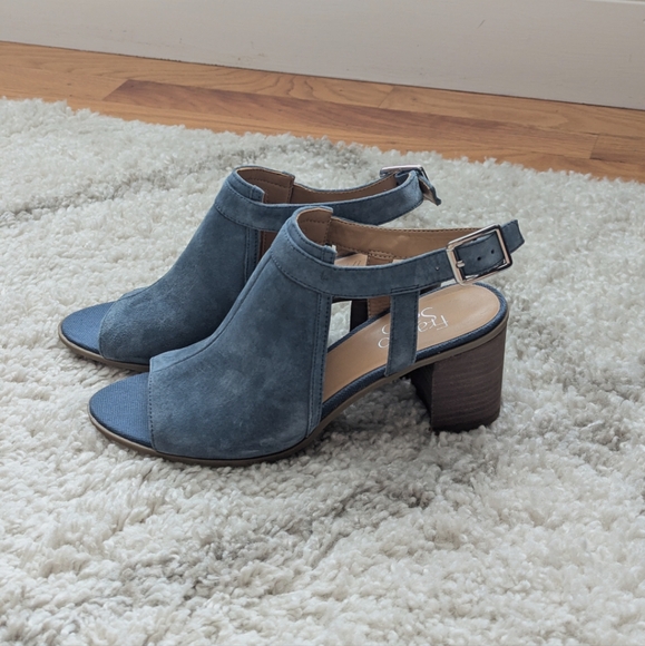 Franco Sarto Sandals - Women's 8M - Blue Suede. - NWOT - Picture 3 of 8